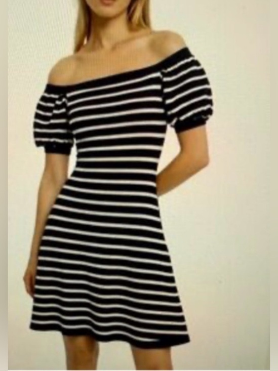 Zara Dresses & Skirts - Zara S Junior puff off the shoulder sleeve navy-white stripe stretch midi dress